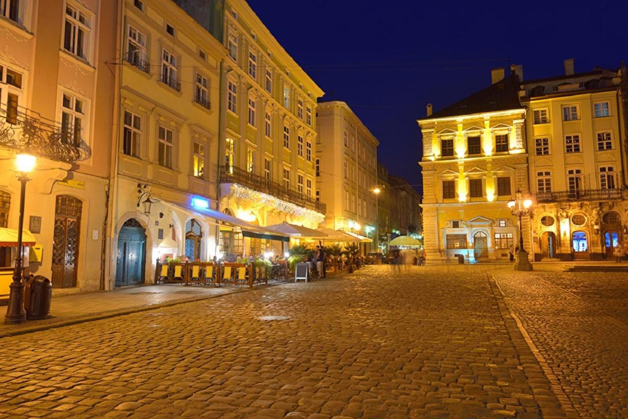 Apartment On Lychakivska Lviv Exterior photo